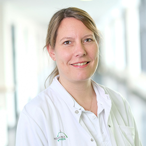 Dr. med. Astrid Zimmermann Dieses Bild zeigt ein Portrait von Frau Dr. med. Astrid Zimmermann.